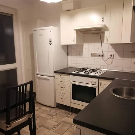 Nice Cozy For One Or Two People ゲストハウス ブラチスラヴァ